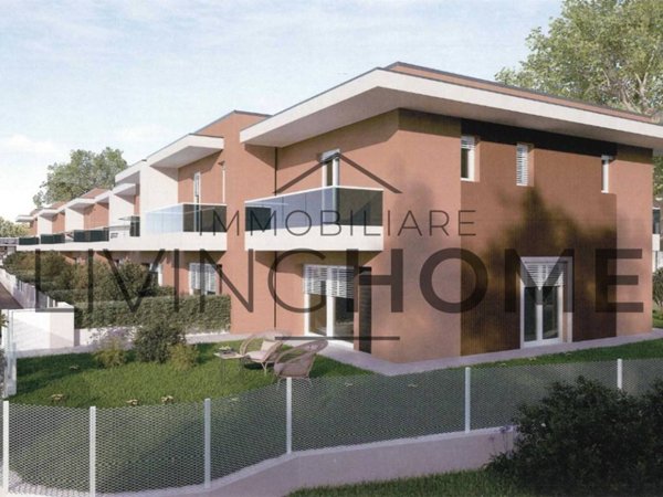 casa indipendente in vendita a Cesena in zona Centro Storico