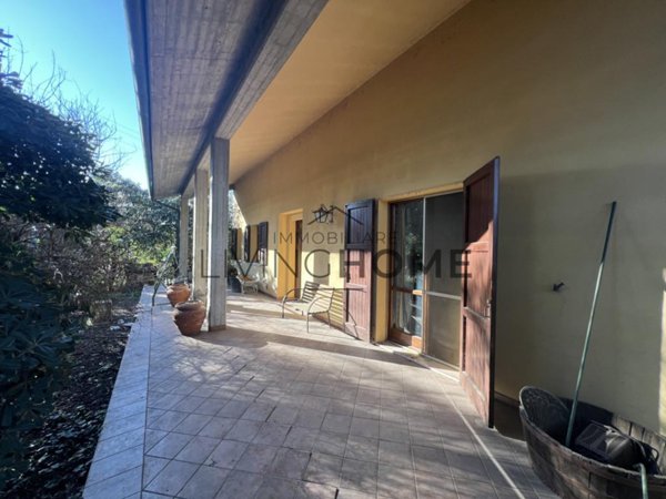 casa indipendente in vendita a Cesena