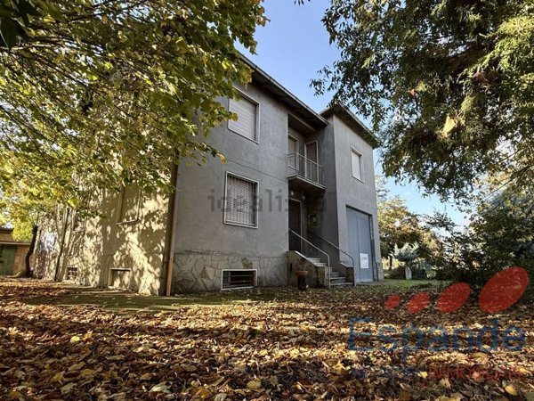casa indipendente in vendita a Cesena