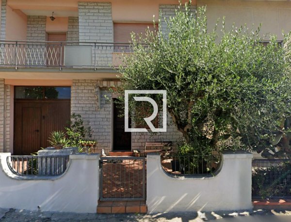 casa indipendente in vendita a Cesena in zona Calisese