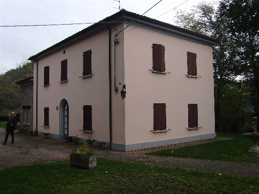 casale in vendita a Cesena in zona San Rocco