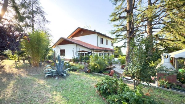 casa indipendente in vendita a Cesena