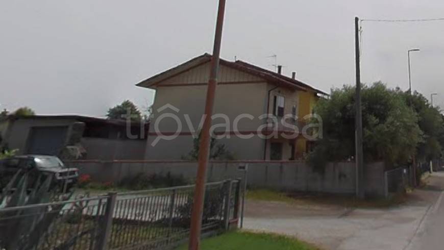 casa indipendente in vendita a Cesena