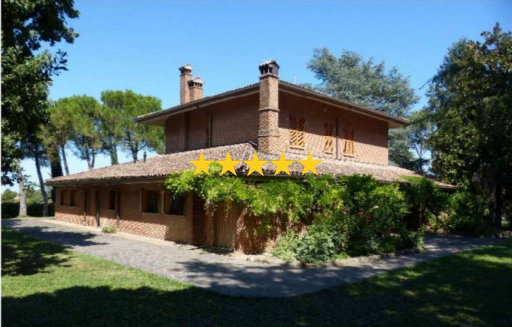 casa indipendente in vendita a Cesena in zona San Vittore