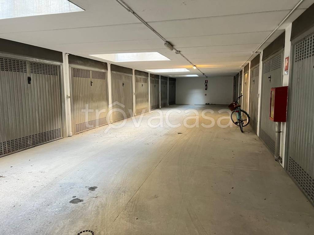 locale commerciale in vendita a Cesena in zona Sant'Egidio