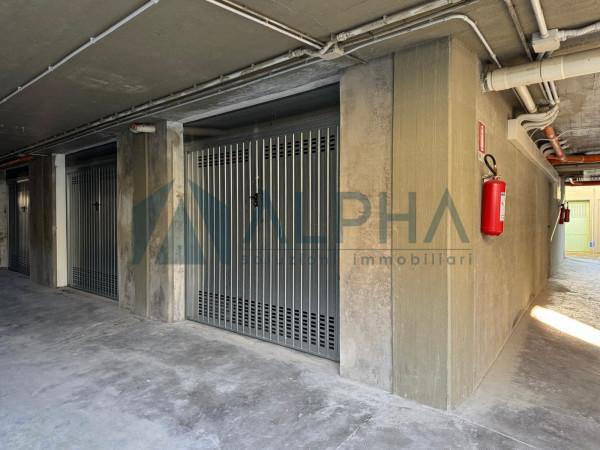 negozio in vendita a Cesena in zona Centro Storico