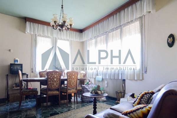 casa indipendente in vendita a Cesena in zona Centro Storico