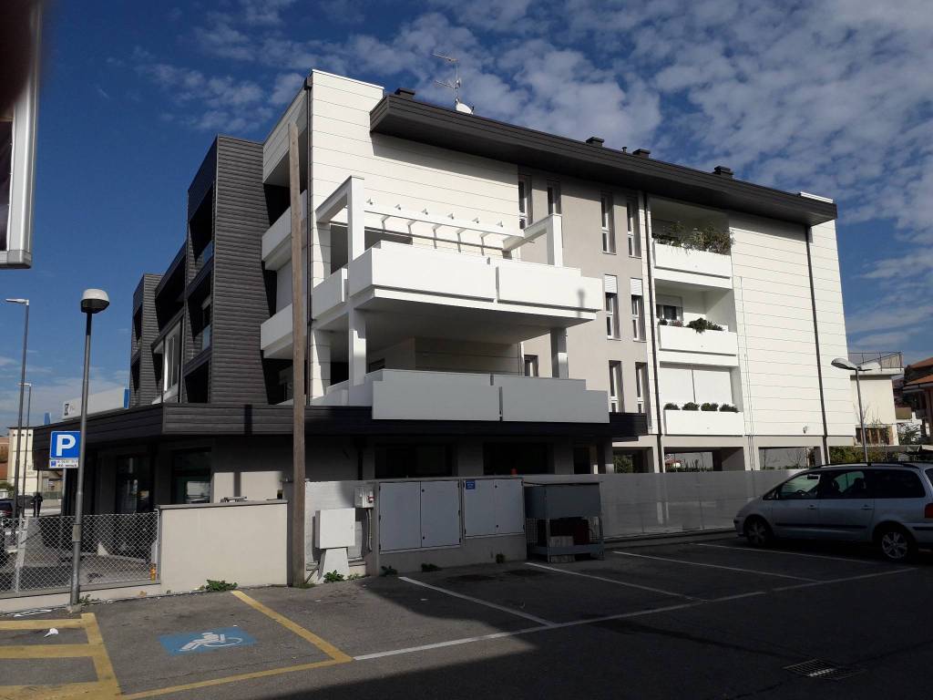 appartamento in vendita a Cesena in zona Centro Storico