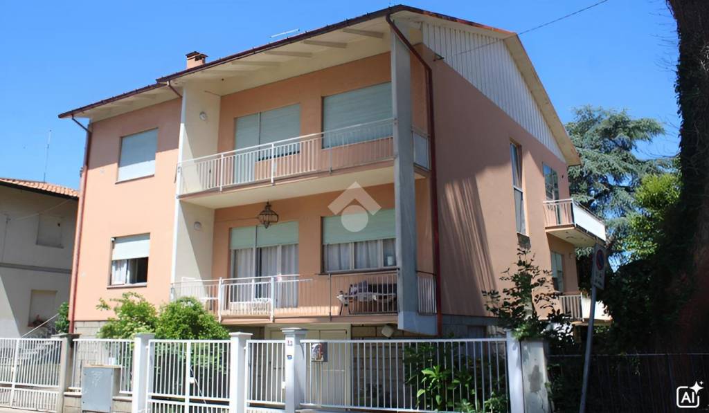 casa indipendente in vendita a Cesena in zona Vigne