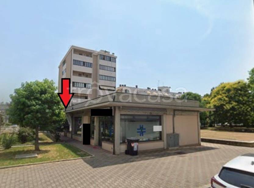 negozio in vendita a Cesena in zona Fiorenzuola