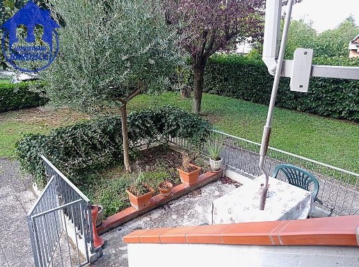 casa indipendente in vendita a Cesena in zona Villa Chiaviche