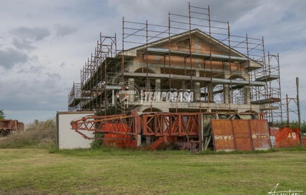 casa indipendente in vendita a Cesena in zona Calabrina