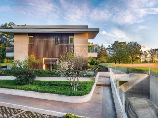 casa indipendente in vendita a Cesena in zona Centro Storico