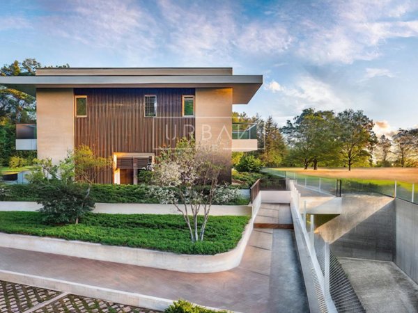 casa indipendente in vendita a Cesena in zona Centro Storico