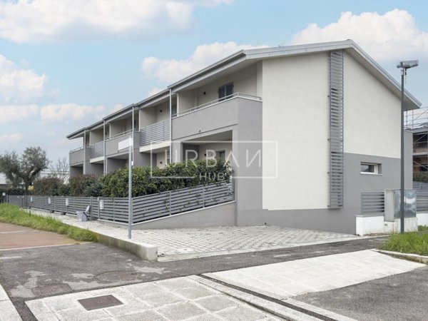 casa indipendente in vendita a Cesena in zona Fiorenzuola