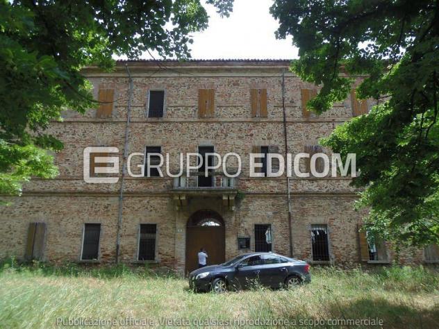 negozio in vendita a Cesena in zona Carpineta