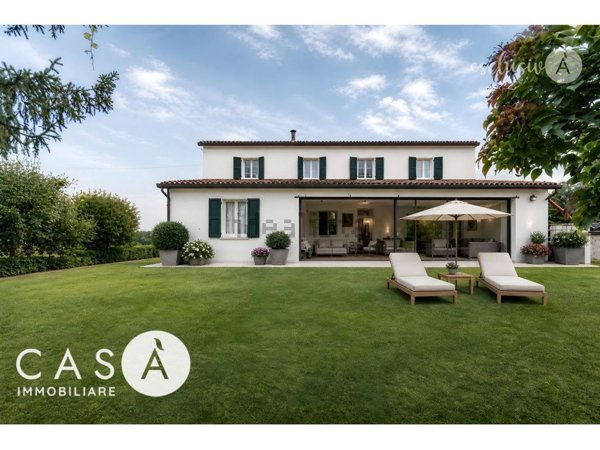 casa indipendente in vendita a Cesena