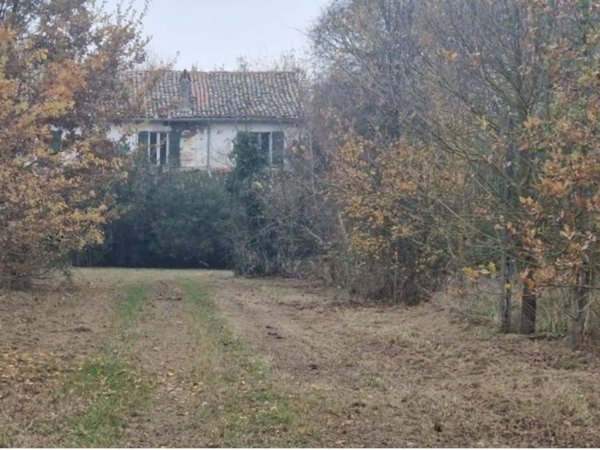 casa indipendente in vendita a Cesena in zona Ponte Pietra