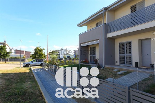 casa indipendente in vendita a Cesena in zona Fiorenzuola