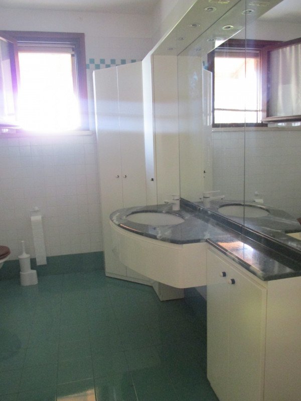 casa indipendente in vendita a Cesena