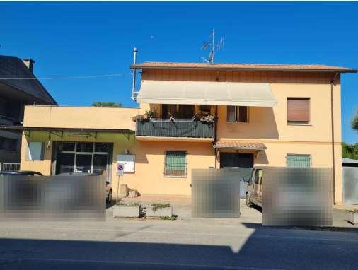 casa indipendente in vendita a Cesena in zona San Giorgio