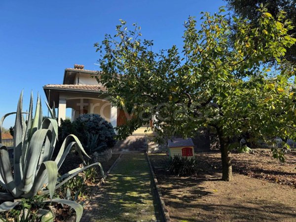 casa indipendente in vendita a Cesena in zona Settecrociari