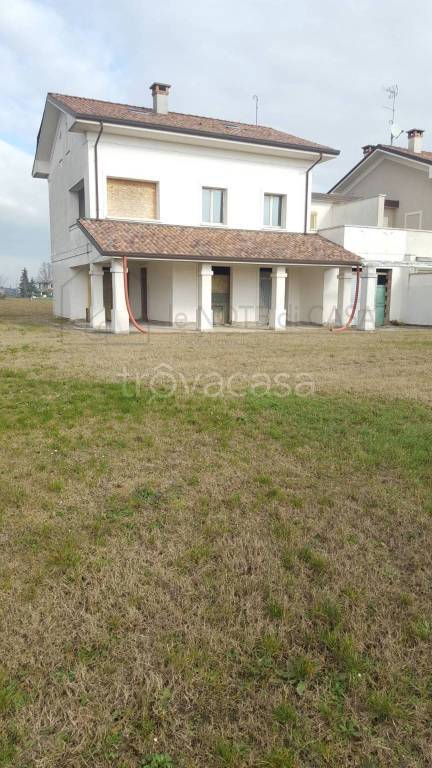 casa indipendente in vendita a Cesena in zona Marcorano