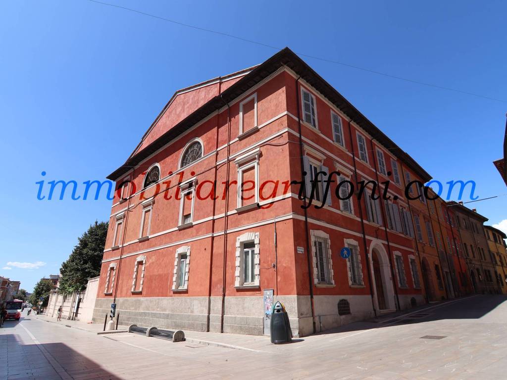 appartamento in vendita a Cesena in zona Centro Storico