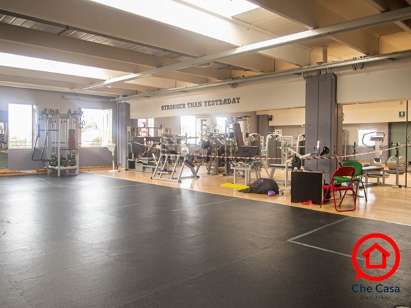 locale commerciale in vendita a Cesena in zona Vigne