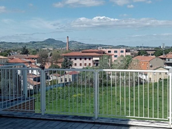 appartamento in vendita a Cesena in zona Centro Storico