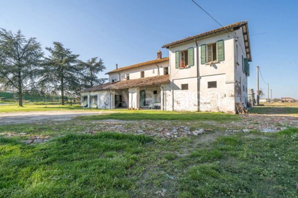 casa indipendente in vendita a Cesena in zona Villa Chiaviche