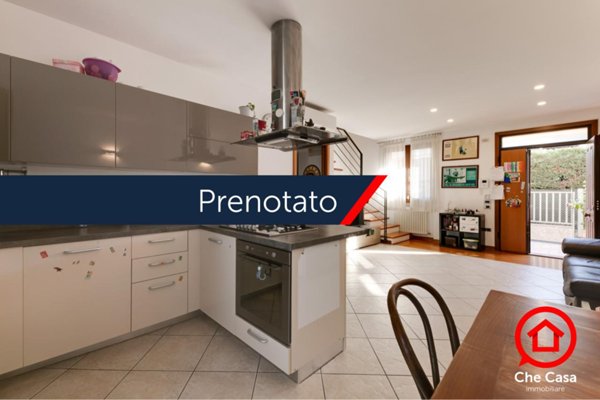 casa indipendente in vendita a Cesena