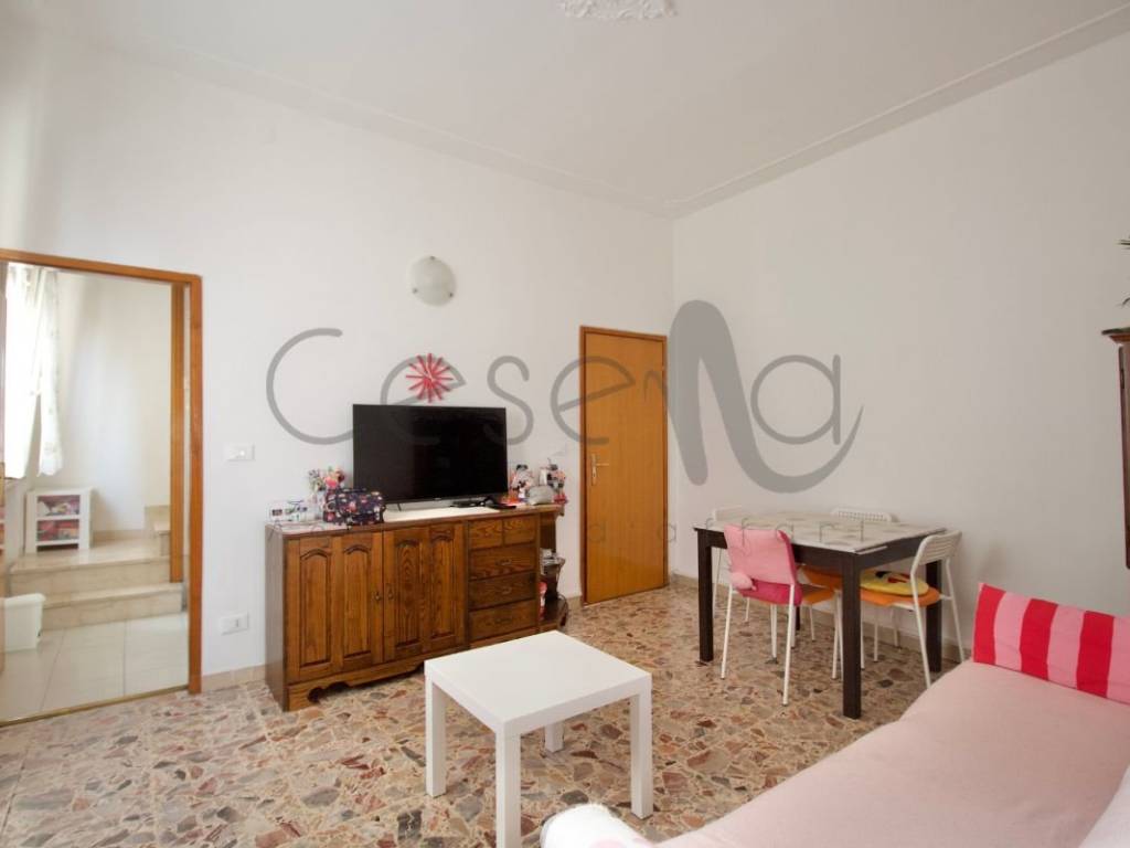 casa indipendente in vendita a Cesena in zona Centro Storico