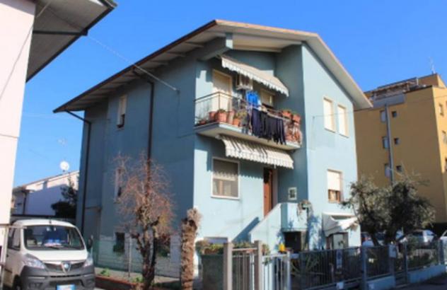 casa indipendente in vendita a Cesena