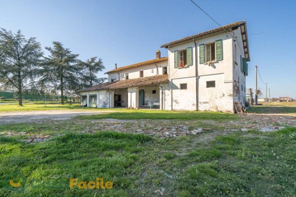 casa indipendente in vendita a Cesena in zona Barriera
