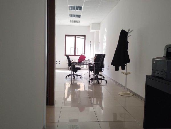 ufficio in vendita a Cesena in zona Marcorano