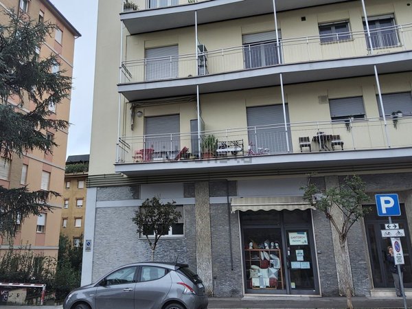 locale commerciale in vendita a Cesena in zona Centro Storico
