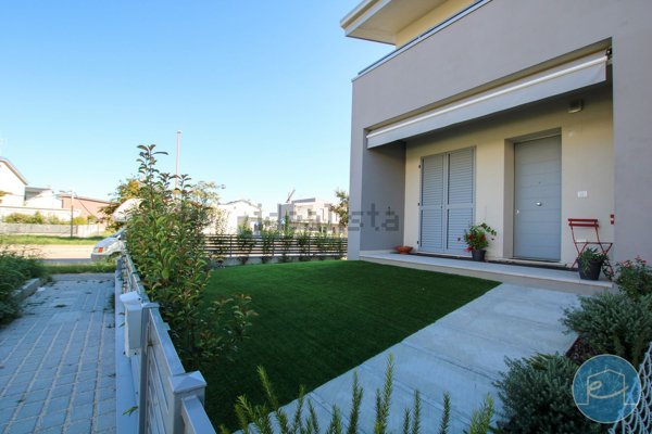 casa indipendente in vendita a Cesena in zona Fiorenzuola