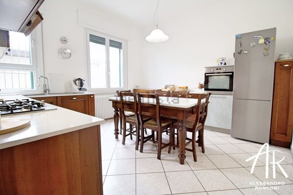 casa indipendente in vendita a Cesena in zona Bulgarnò