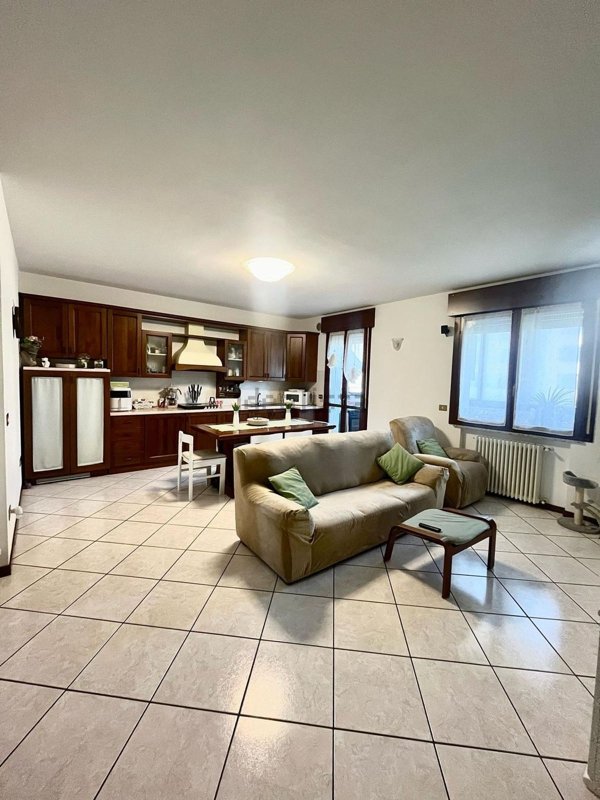 appartamento in vendita a Cesena in zona Fiorenzuola