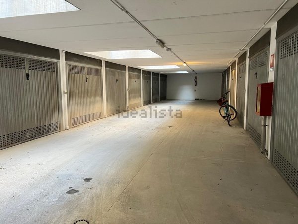 locale commerciale in vendita a Cesena