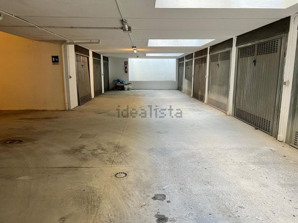 locale commerciale in vendita a Cesena