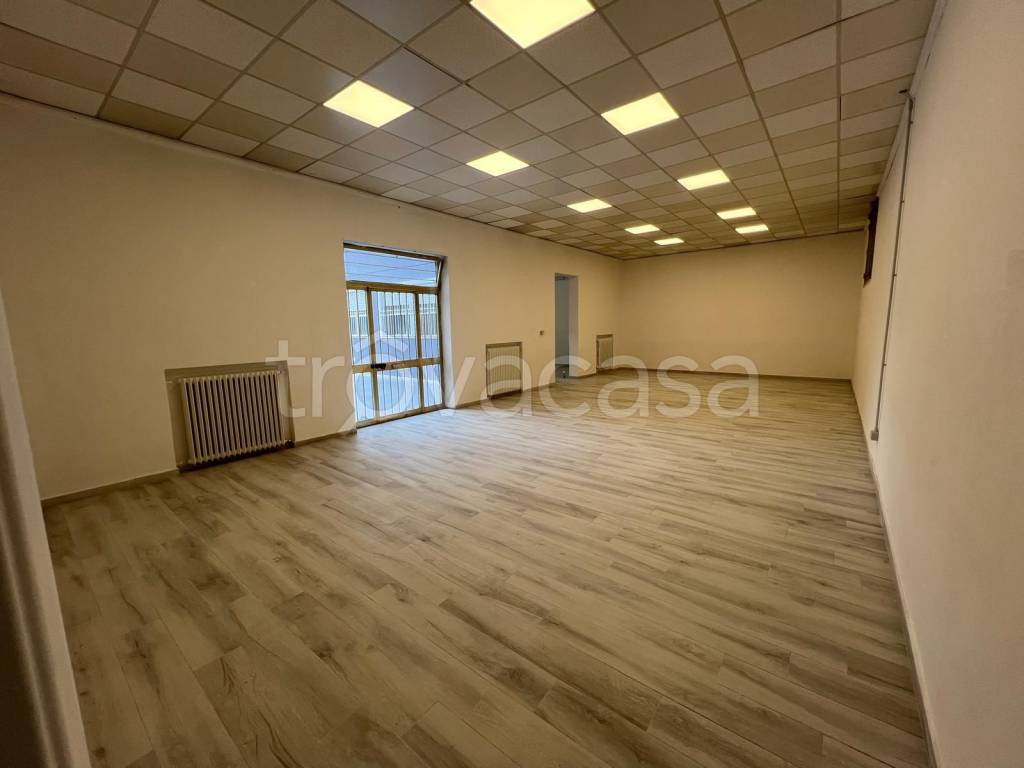 locale commerciale in vendita a Cesena in zona Vigne