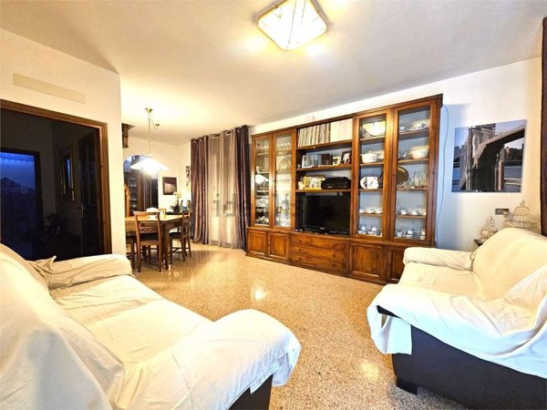 casa indipendente in vendita a Cesena