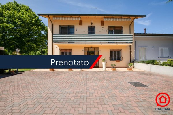 casa indipendente in vendita a Cesena