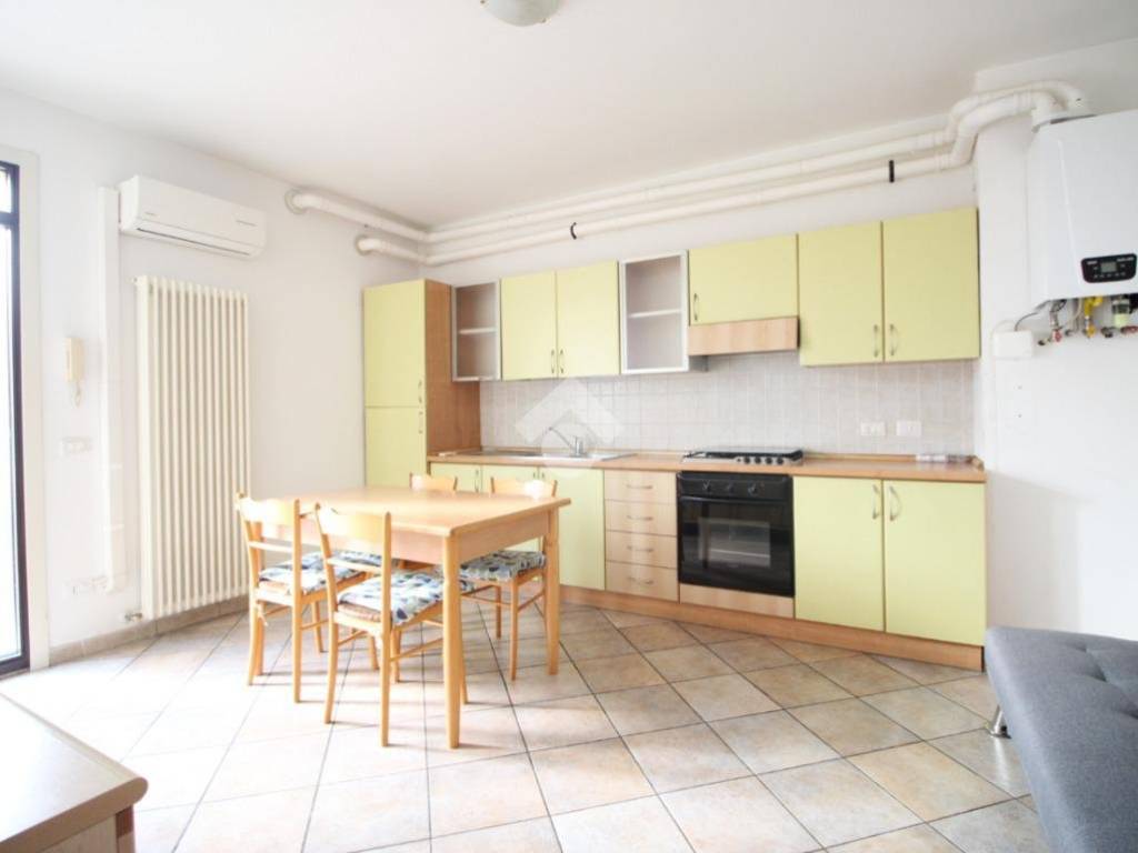 appartamento in vendita a Cesena in zona Centro Storico