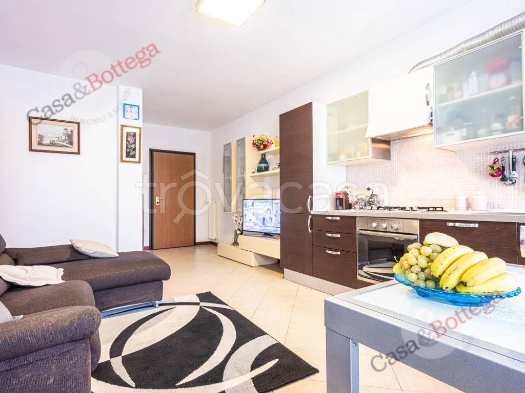 appartamento in vendita a Cesena in zona Borello