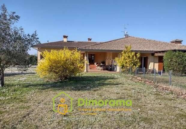 casa indipendente in vendita a Cesena