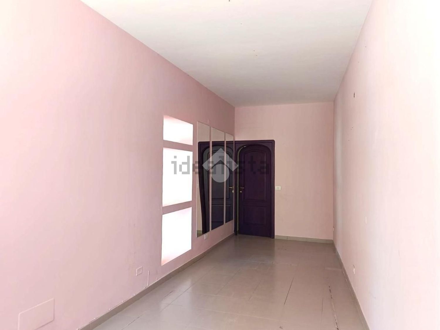 negozio in vendita a Cesena in zona Centro Storico