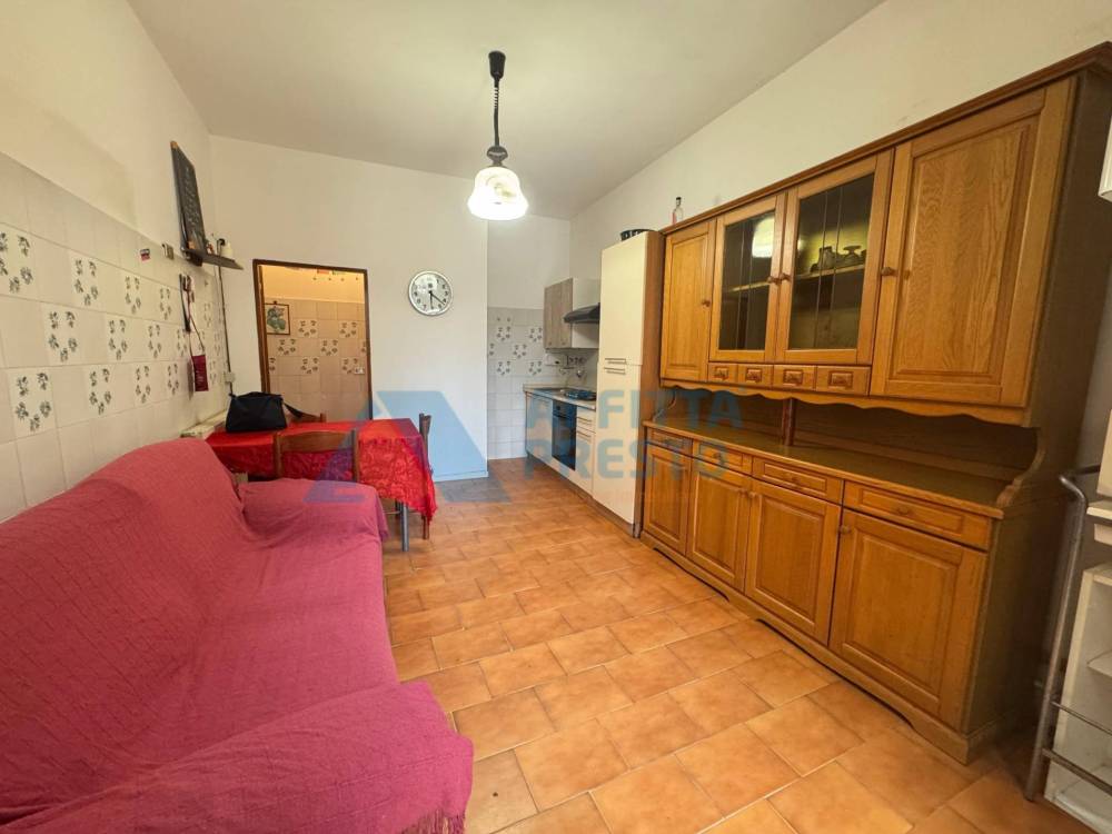 casa indipendente in vendita a Cesena in zona Centro Storico